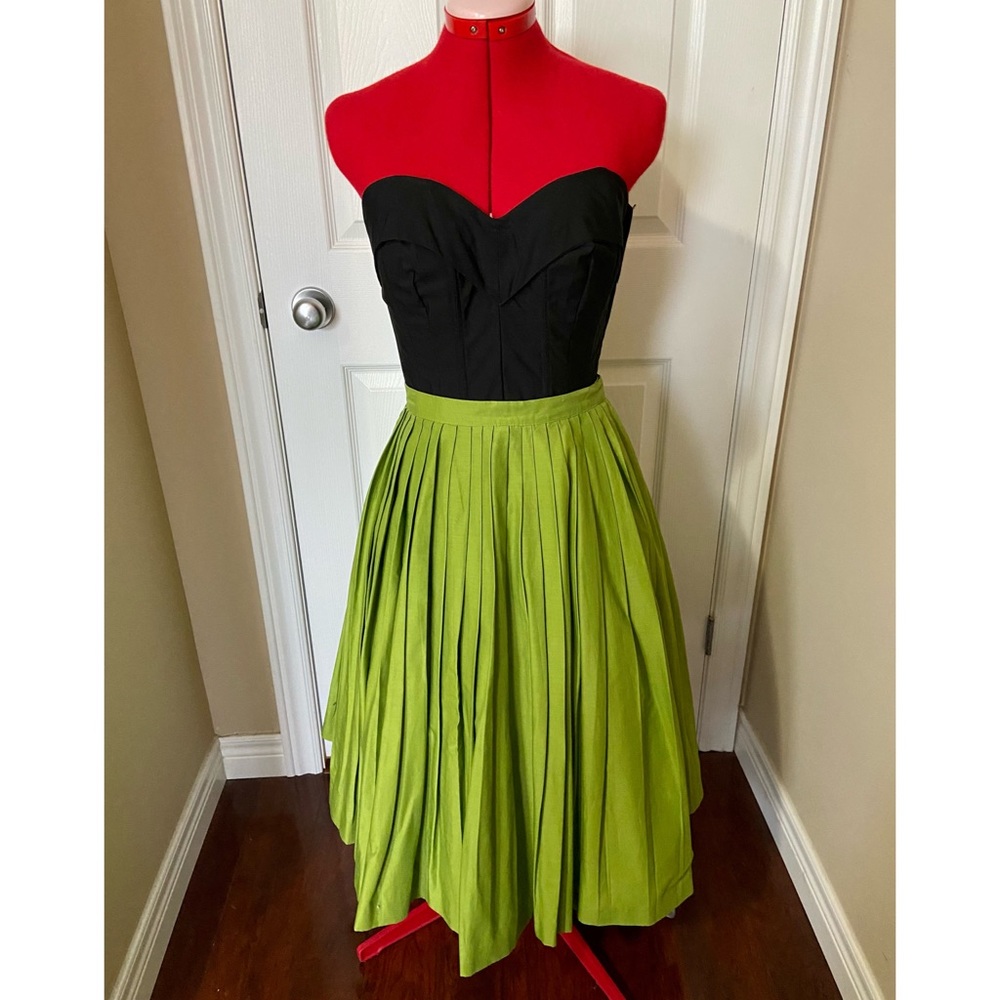 Vintage 1950’s Alex Coleman Lime green pleated skirt